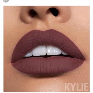 Clove Matte lipstick